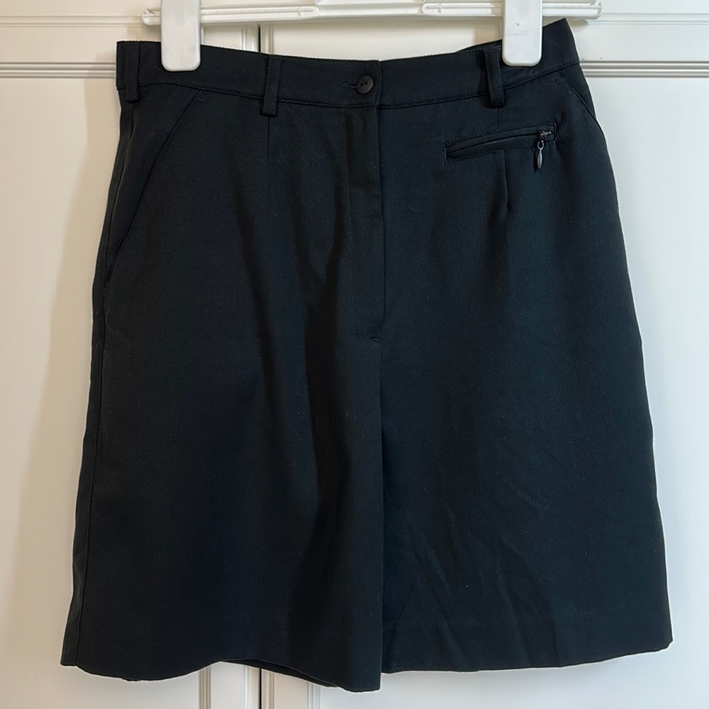 Tail golf shorts size 8 NWOT 🖤